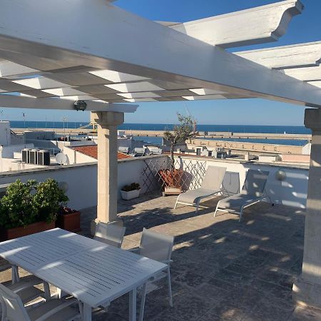 Palazzo Dei Gesuiti Appartamento Con Terrazza Privata Монополи Экстерьер фото