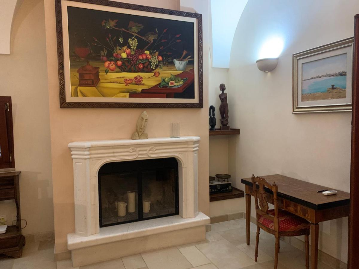 Palazzo Dei Gesuiti Appartamento Con Terrazza Privata Монополи Экстерьер фото